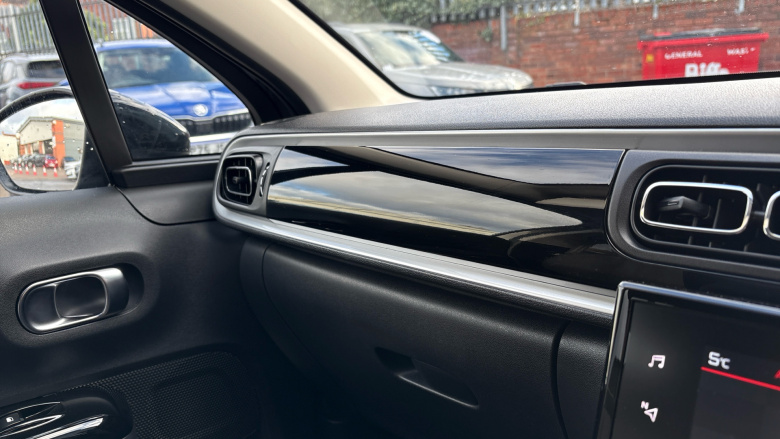 Citroen C3 1.2 PureTech 110 Plus 5dr EAT6 Petrol Hatchback